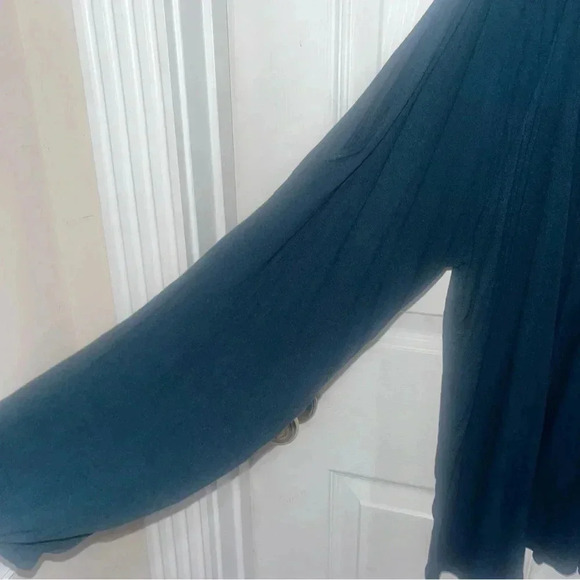 Old navy long sleeve top - Picture 4 of 6